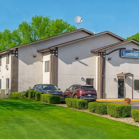 Travelodge By Wyndham Muskegon Exterior photo